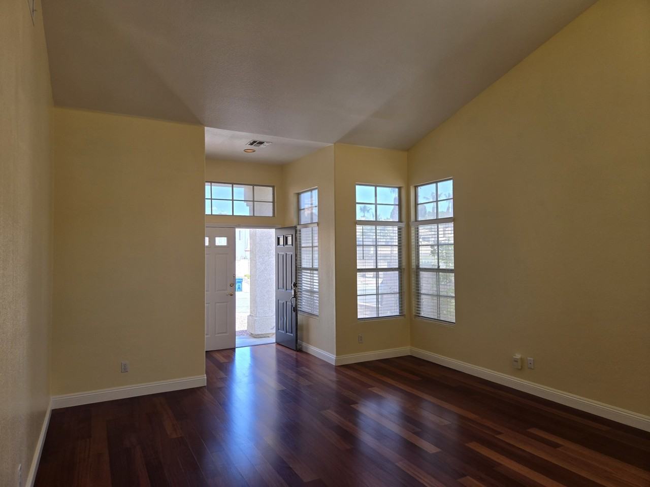San Ramon Dr #1 - Photo 4 of 33