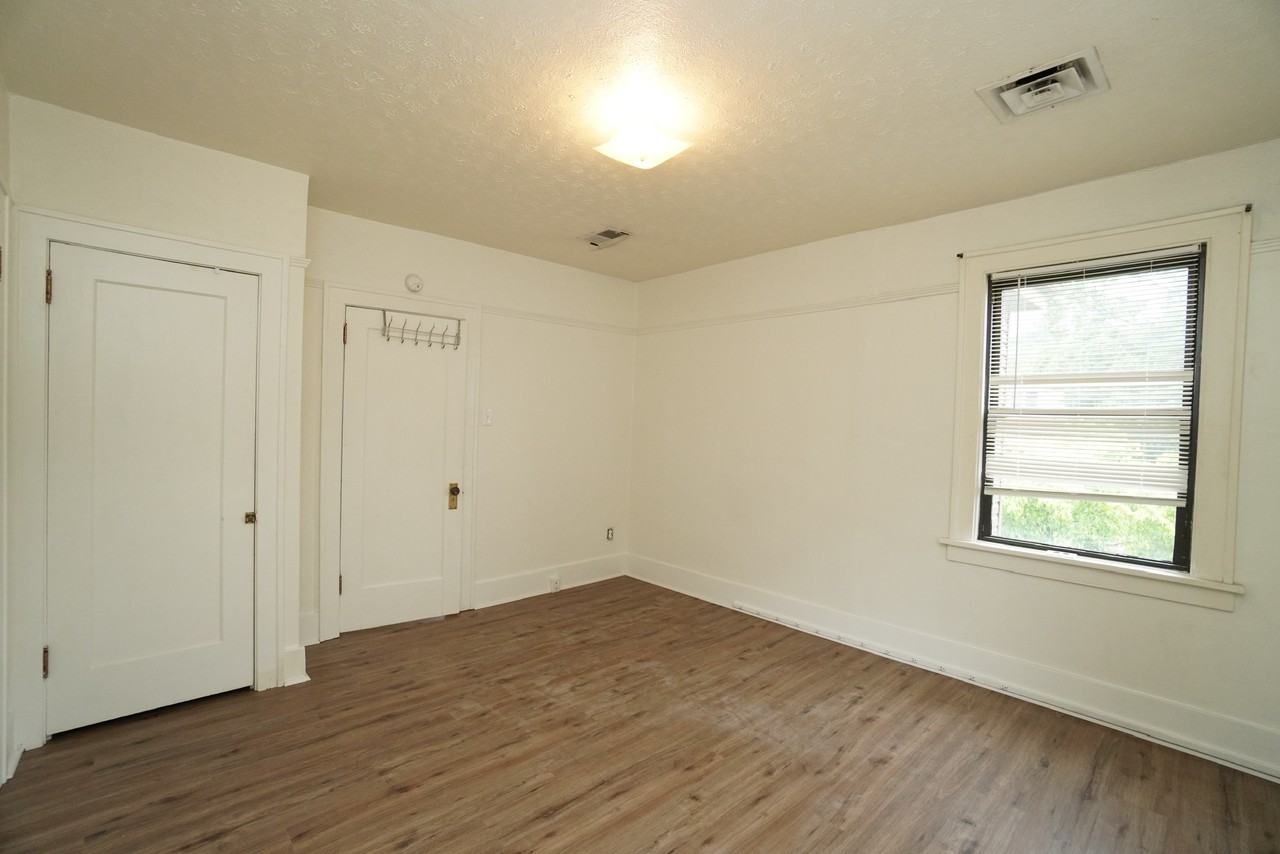 1415 Duss Ave #3 - Photo 2 of 9