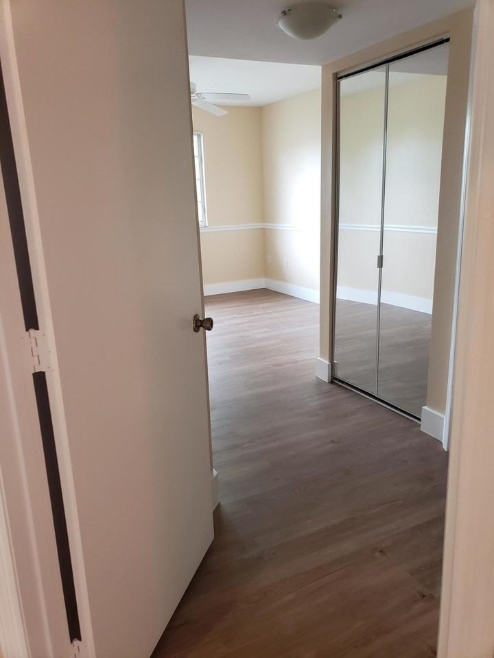 700 Crestwood Ct S #704 - Photo 5 of 44
