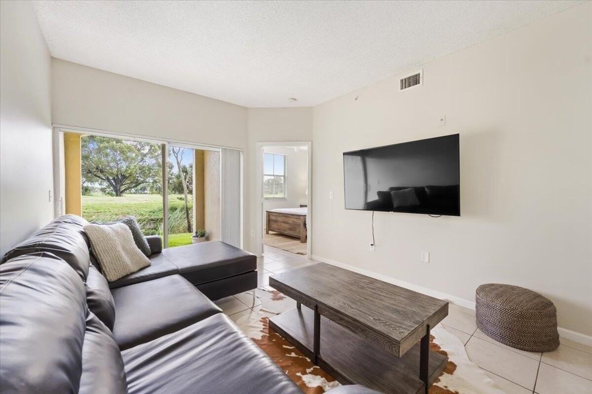 2060 Greenview Shores Blvd #308 - Photo 7 of 24