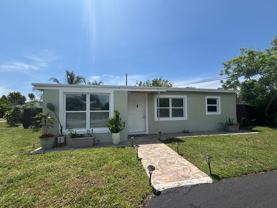 2480 Ne 13th Ter - Photo 1 of 1