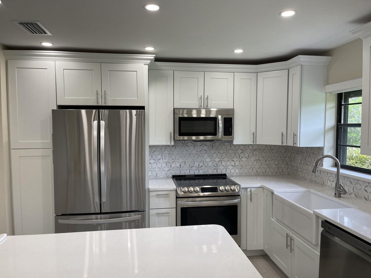 29 Bethesda Park Cir #G29 - Photo 2 of 20