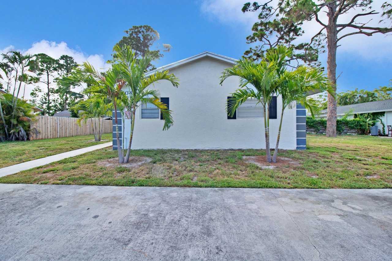 3040 Martin Ave - Photo 5 of 18