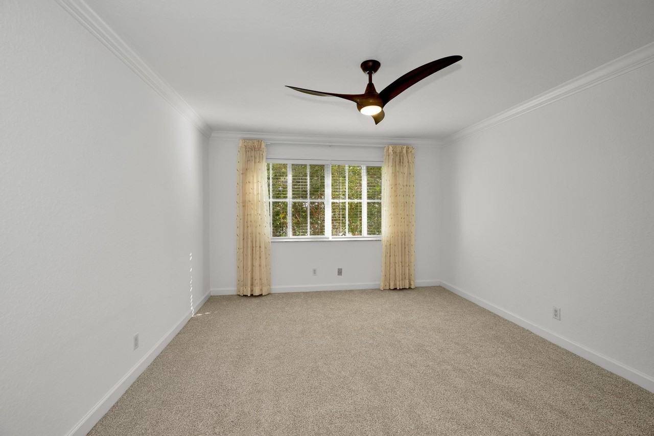 1515 E Broward Blvd #227 - Photo 7 of 47