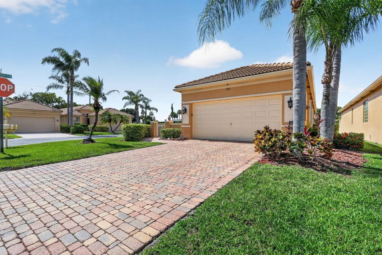7116 Cataluna Cir - Photo 3 of 50
