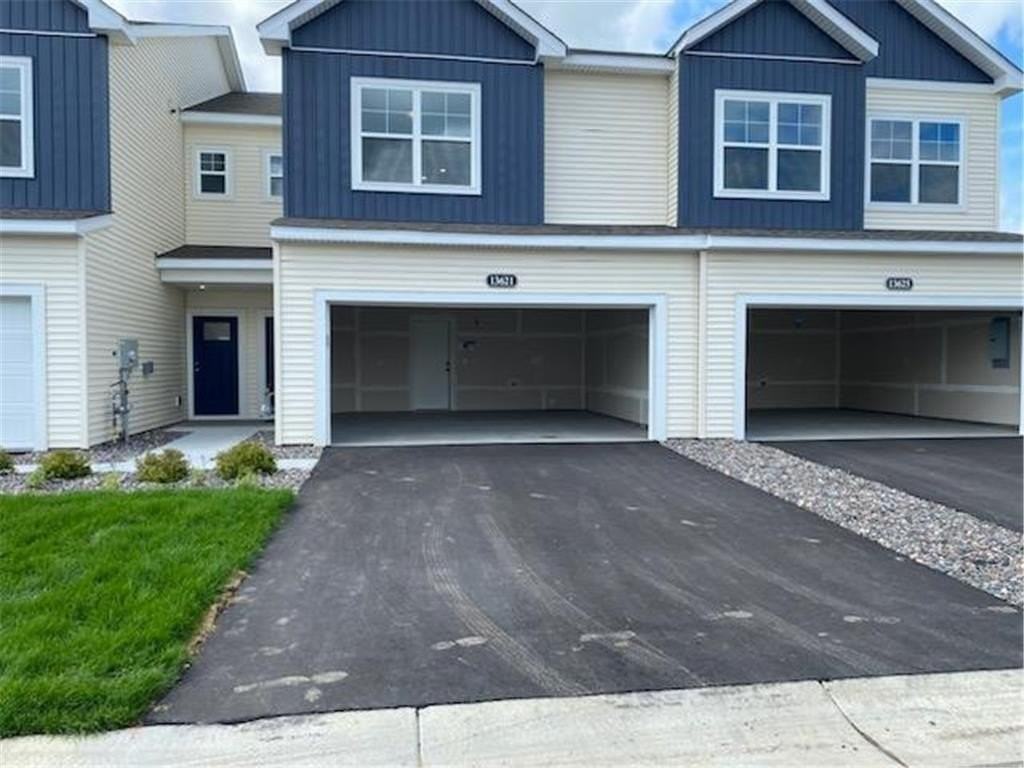 13621 Busch Ln - Photo 2 of 12