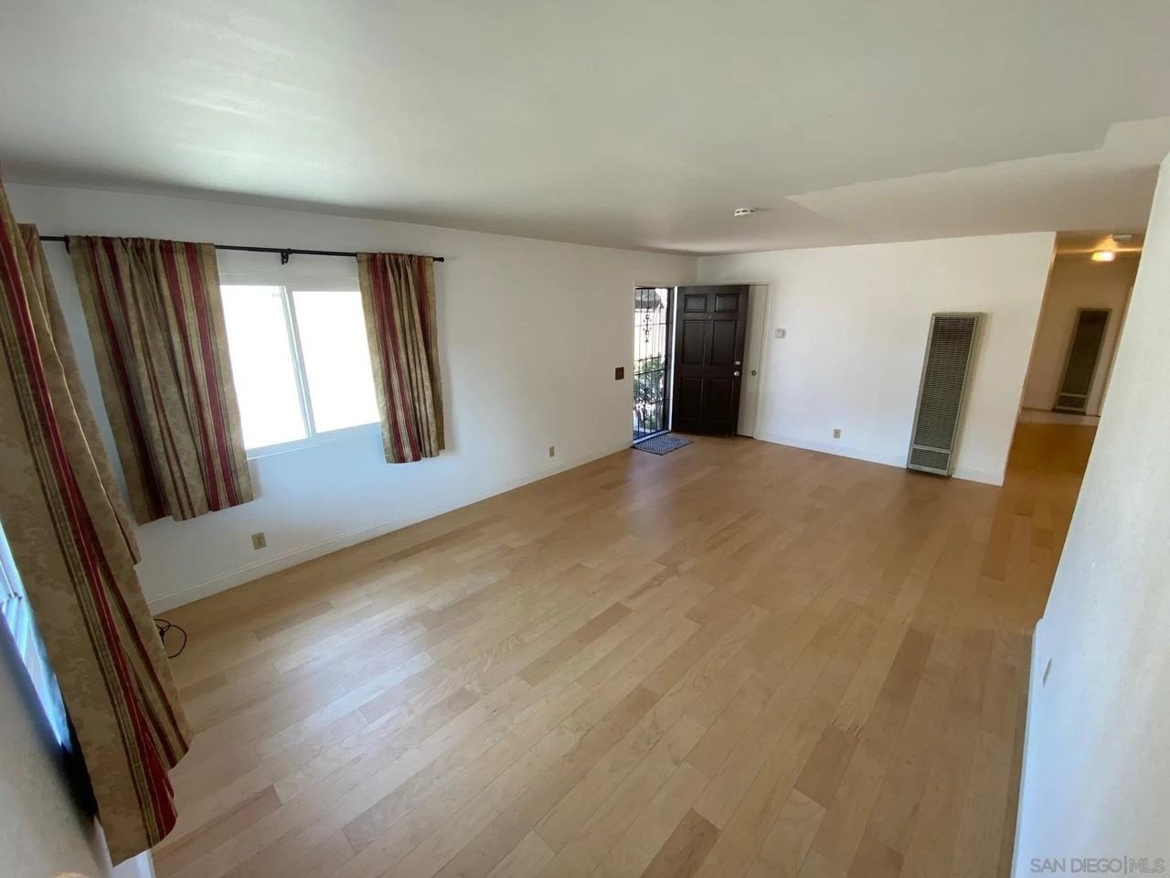 1475 Tarbox St - Photo 6 of 29
