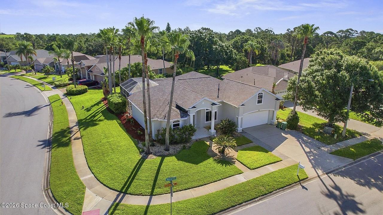 768 Harrier Ct - Photo 3 of 47