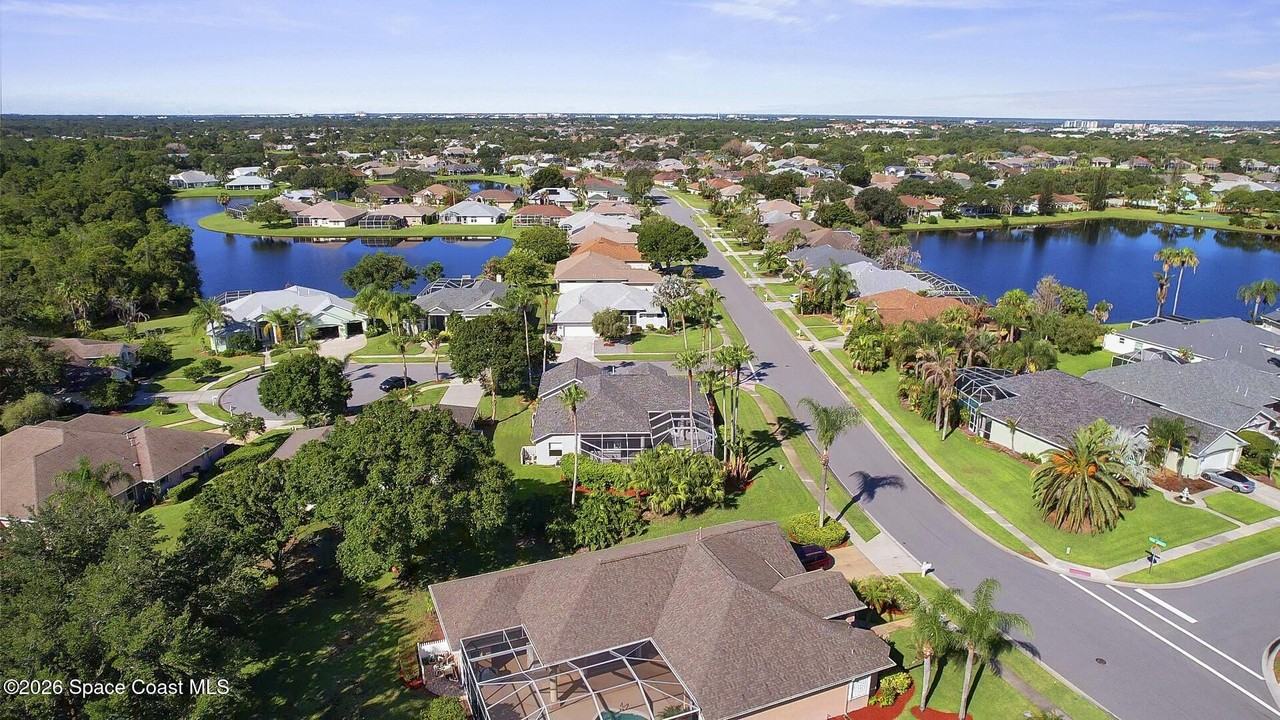 768 Harrier Ct - Photo 6 of 47