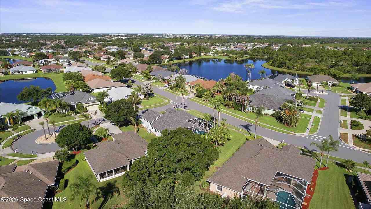 768 Harrier Ct - Photo 7 of 47