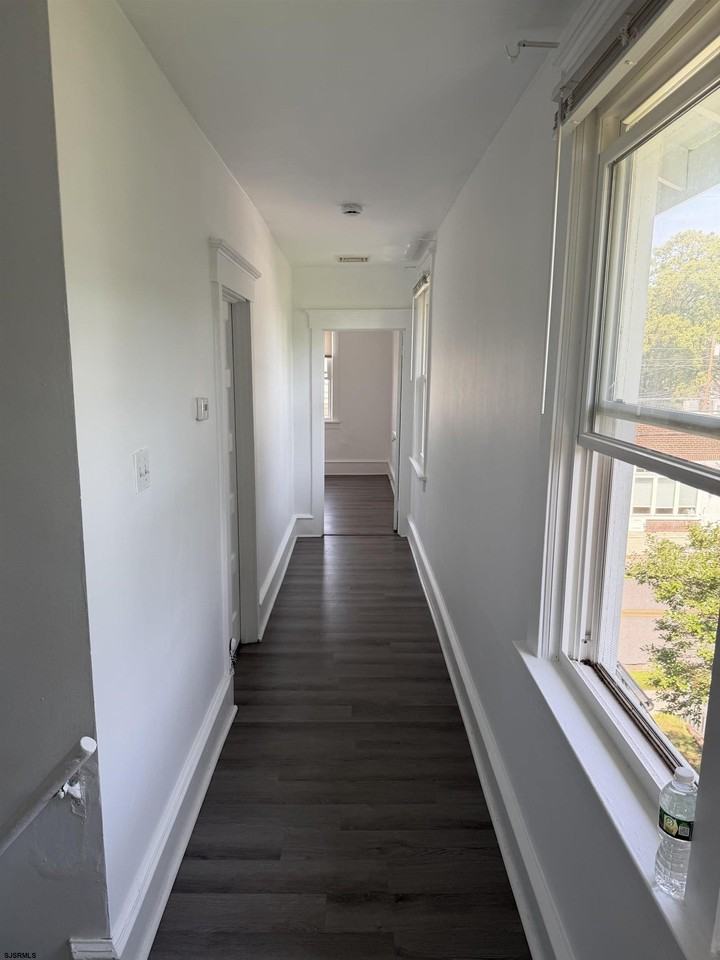 1052 Shore Rd - Photo 2 of 15