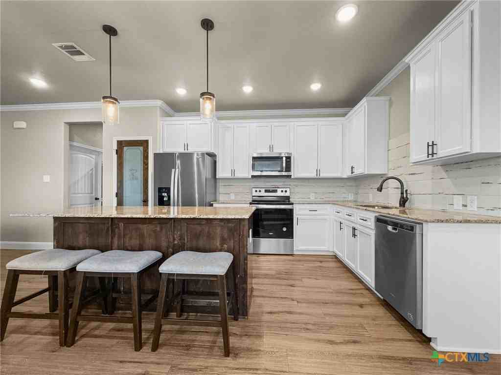 1606 Black Kettle Trl - Photo 7 of 18