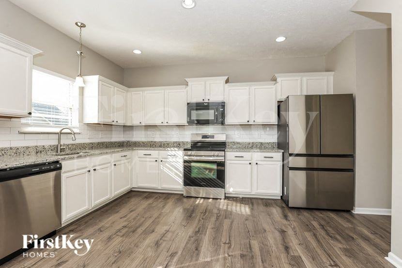 805 Avatar Ct - Photo 5 of 16