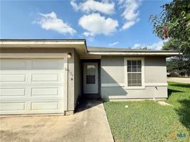 featured image of 1035 Helen Dr #B