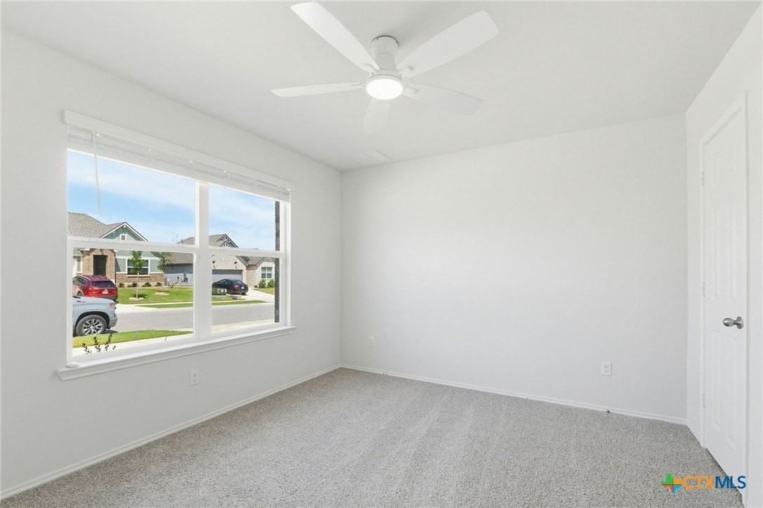 162 Ellenora Dr - Photo 5 of 14