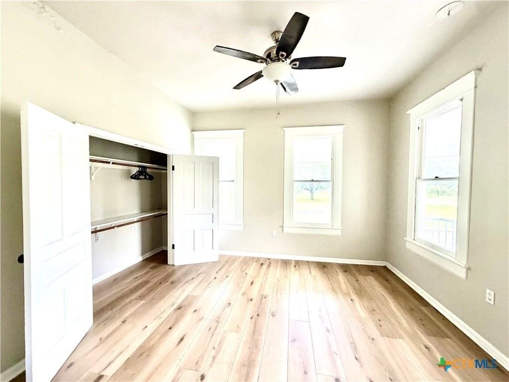 405 E Commercial St #2 - Photo 5 of 6