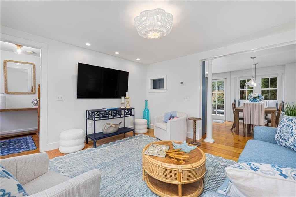 5 Tews Ct - Photo 2 of 38