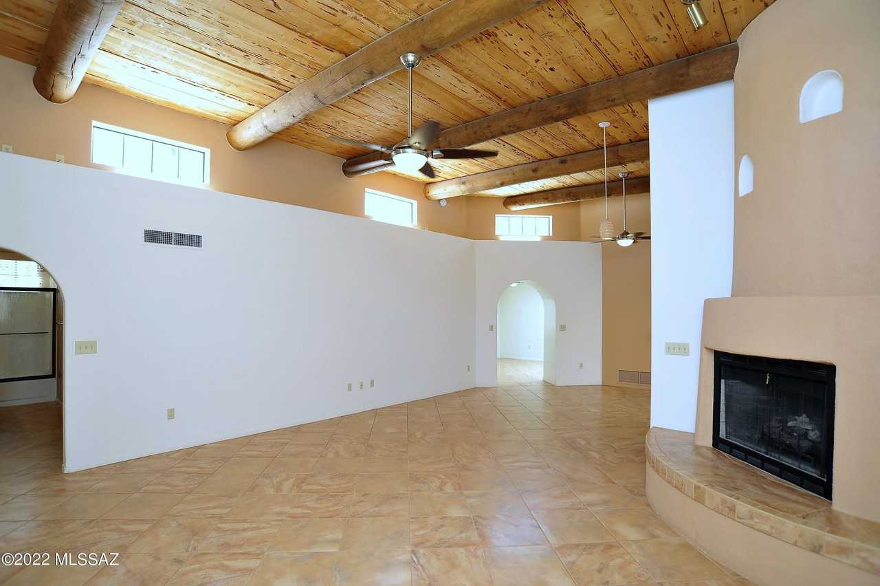 1600 E Deer Shadow Ln - Photo 6 of 49