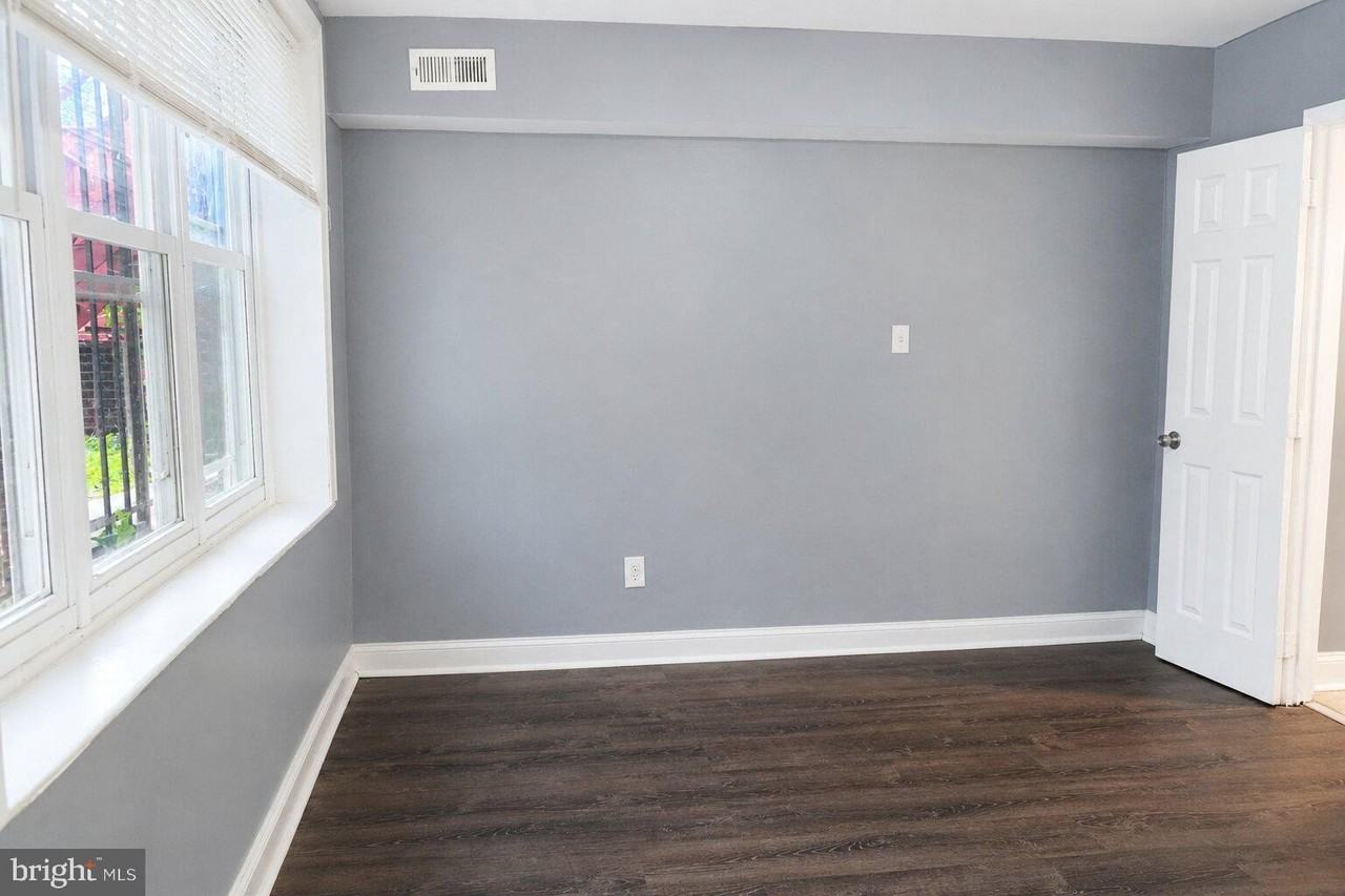 63 Galveston Pl Sw #B - Photo 6 of 10