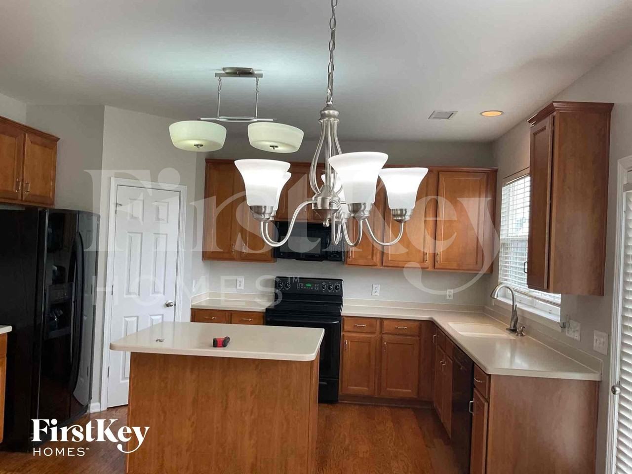 2500 Red Birch Dr - Photo 5 of 13