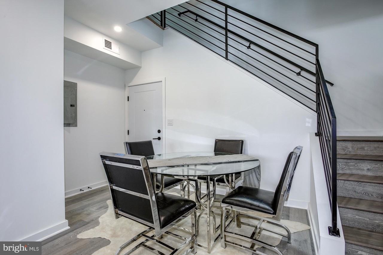 1730 Montello Ave Ne - Photo 4 of 27