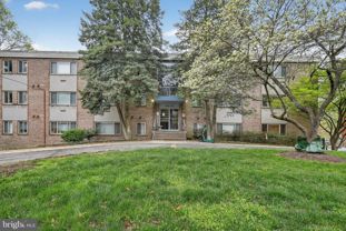 4570 Macarthur Blvd Nw #208 - Photo 1 of 1