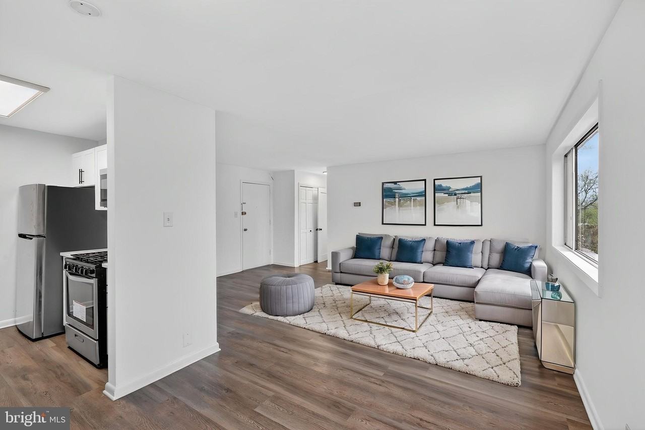 4570 Macarthur Blvd Nw #208 - Photo 5 of 17