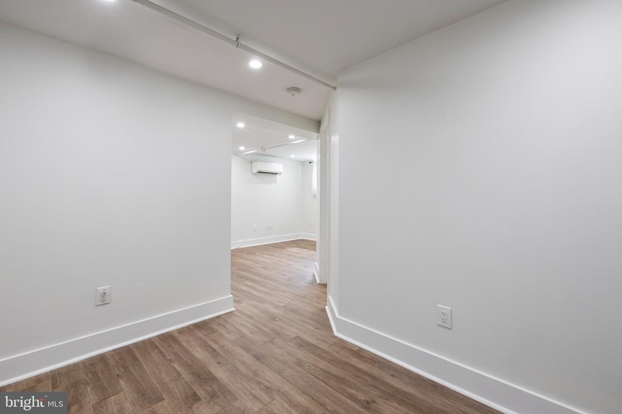 1514 Newton St Nw #B2 - Photo 6 of 19