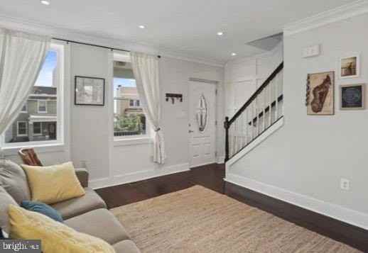 1260 Penn St Ne - Photo 3 of 24