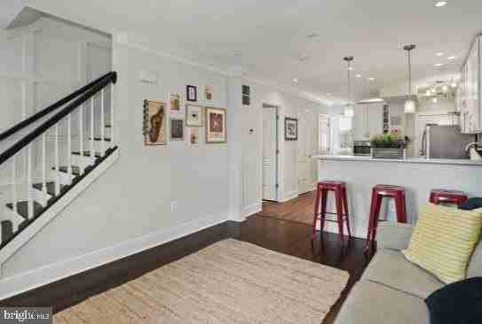 1260 Penn St Ne - Photo 4 of 24