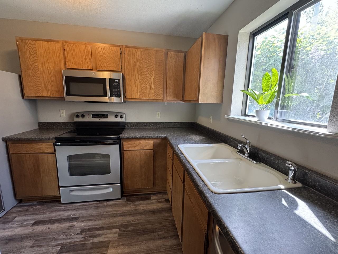 3285 Canyon Dr #86 - Photo 7 of 21