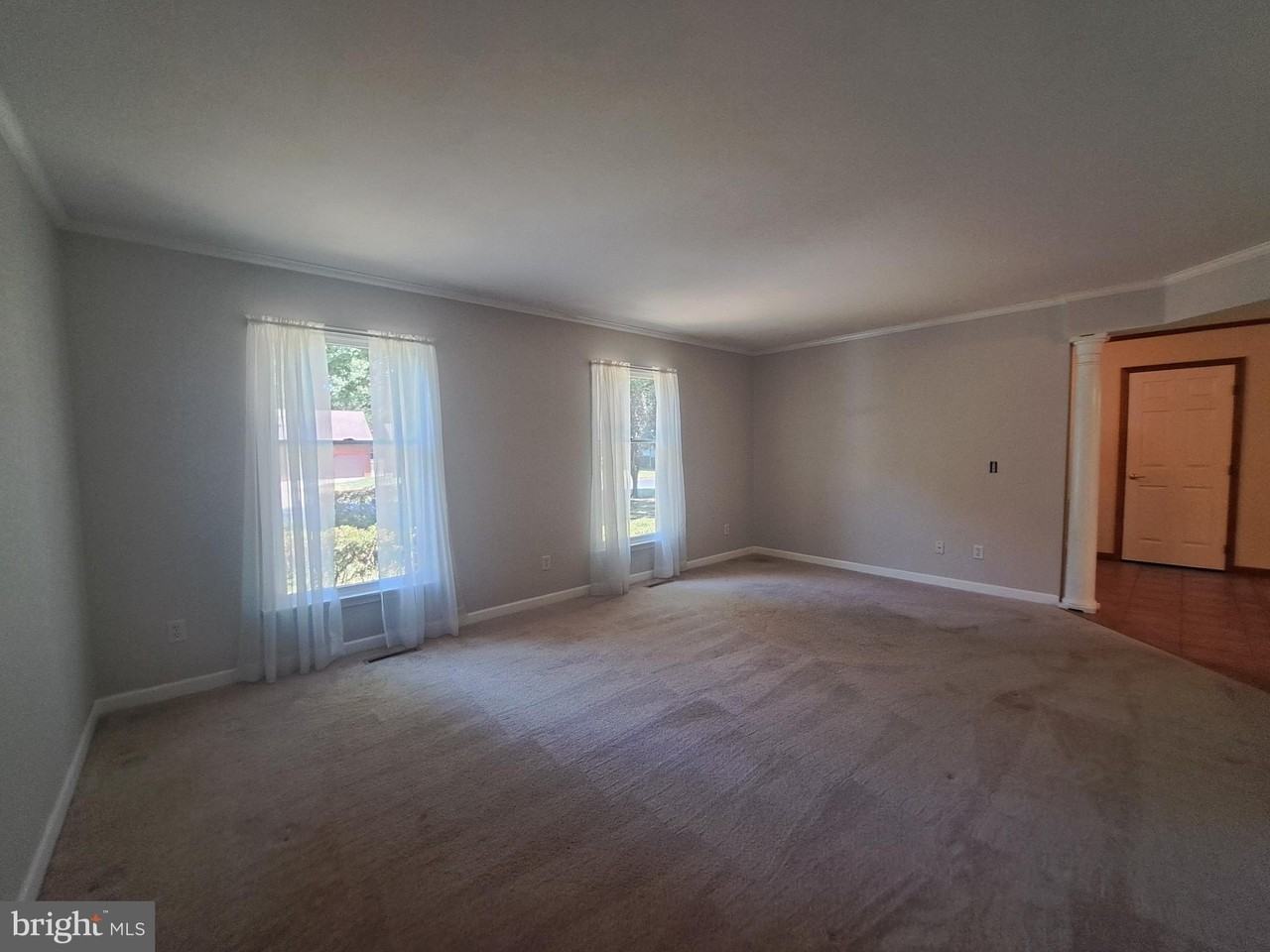 11 Roberts Rd - Photo 7 of 26