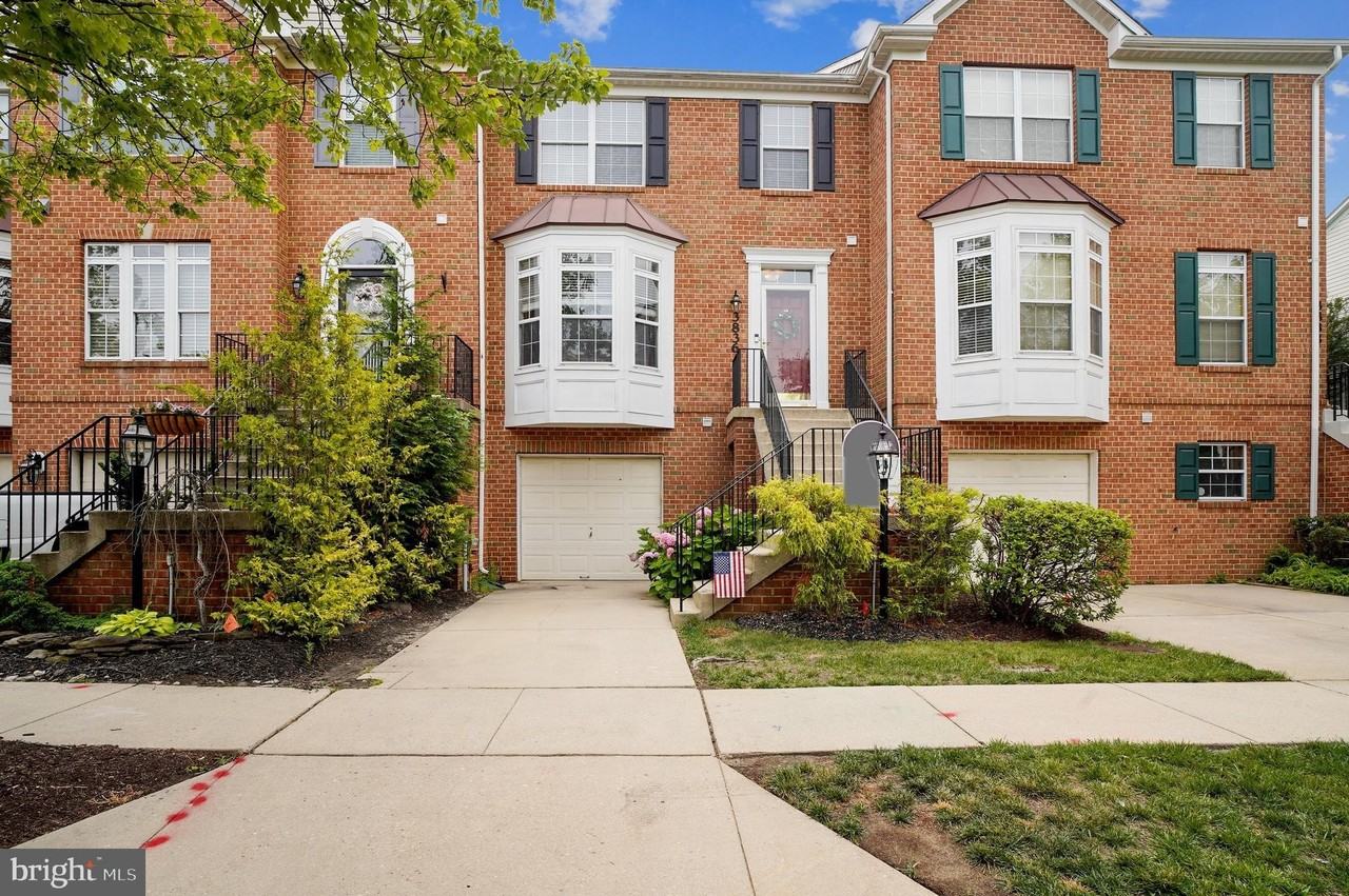 3836 Glebe Meadow Way - Photo 2 of 37