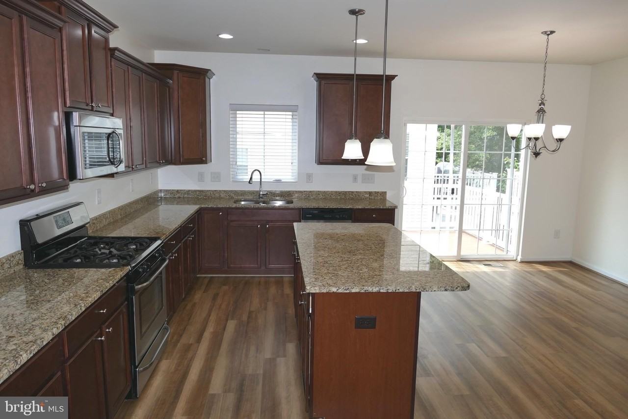7706 Gaston Pl - Photo 6 of 20