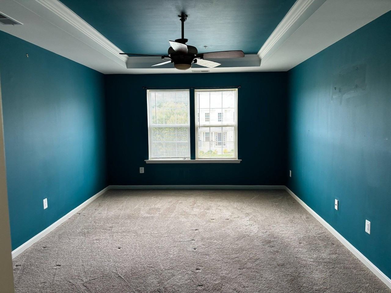 9820 Leighland Ct - Photo 7 of 15