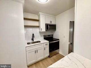 250 W 5th St #1 - Photo 2 of 14