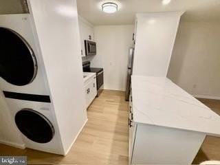 250 W 5th St #1 - Photo 5 of 14
