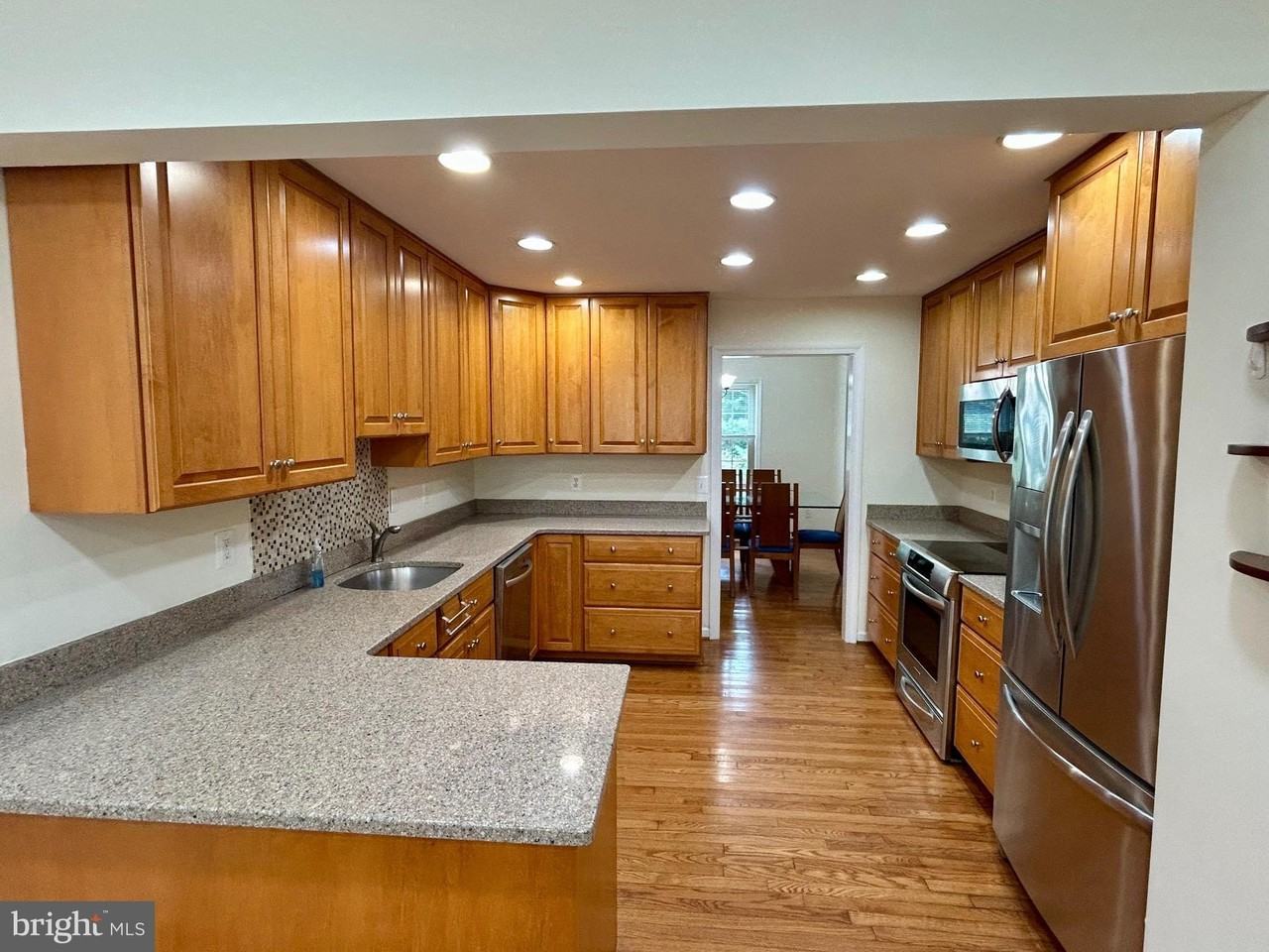 5916 Dorchester Way - Photo 2 of 30