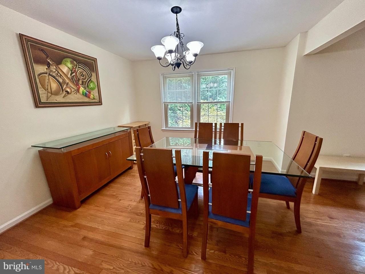 5916 Dorchester Way - Photo 5 of 30
