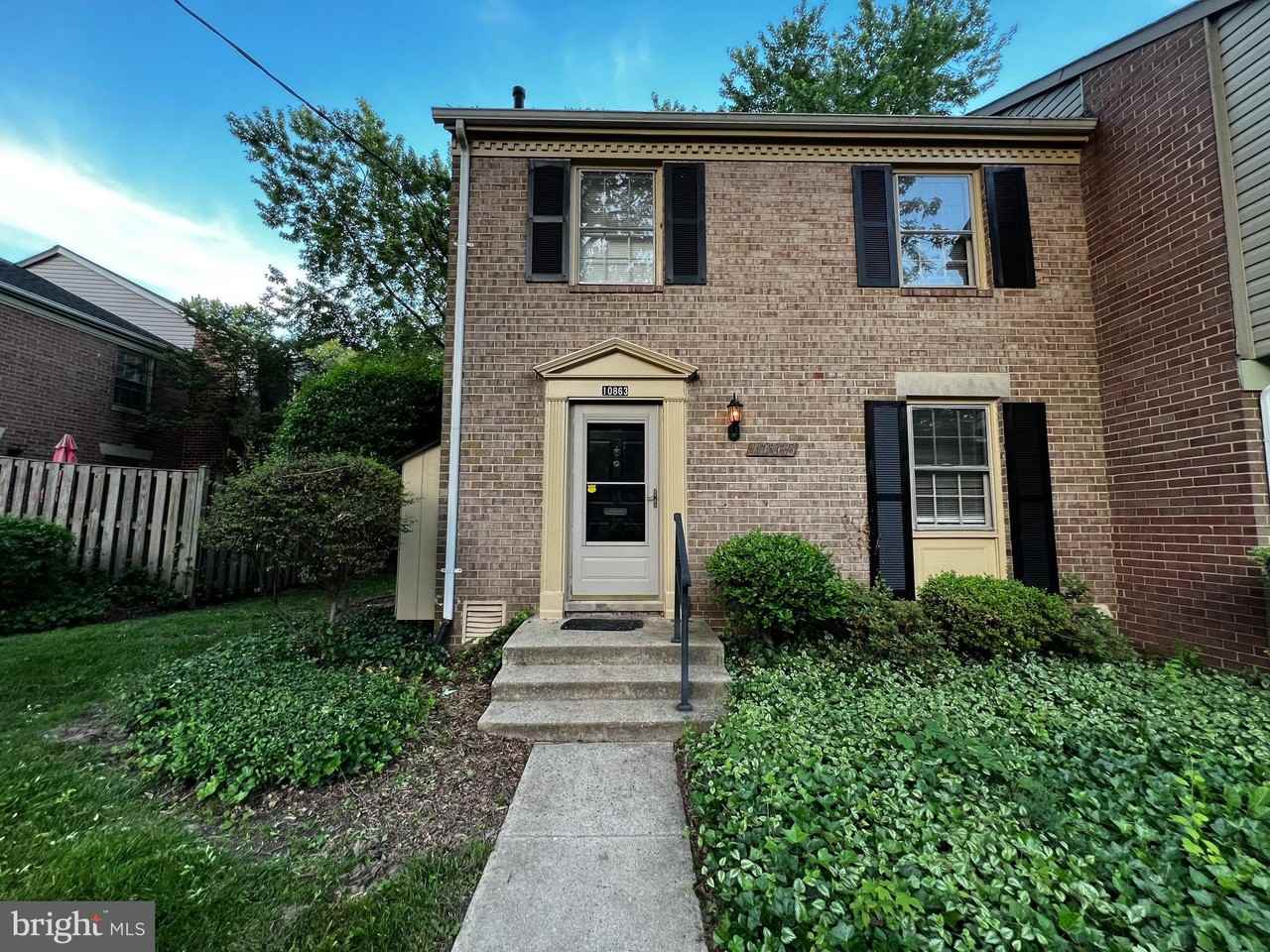 10863 Bucknell Dr - Photo 3 of 29