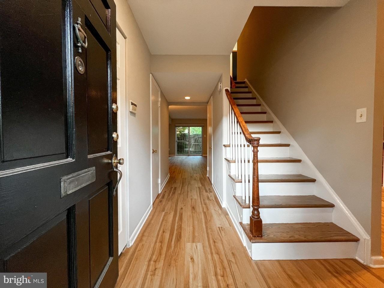 10863 Bucknell Dr - Photo 4 of 29