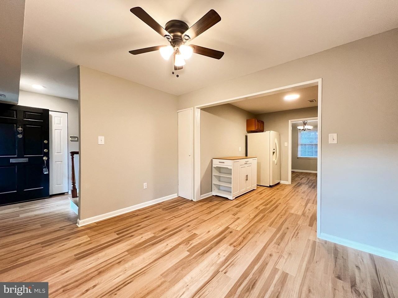 10863 Bucknell Dr - Photo 6 of 29