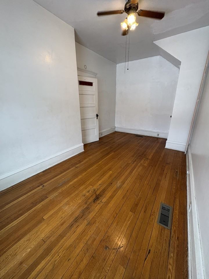 1119 College Avenue - 1119 College - Photo 2 of 18