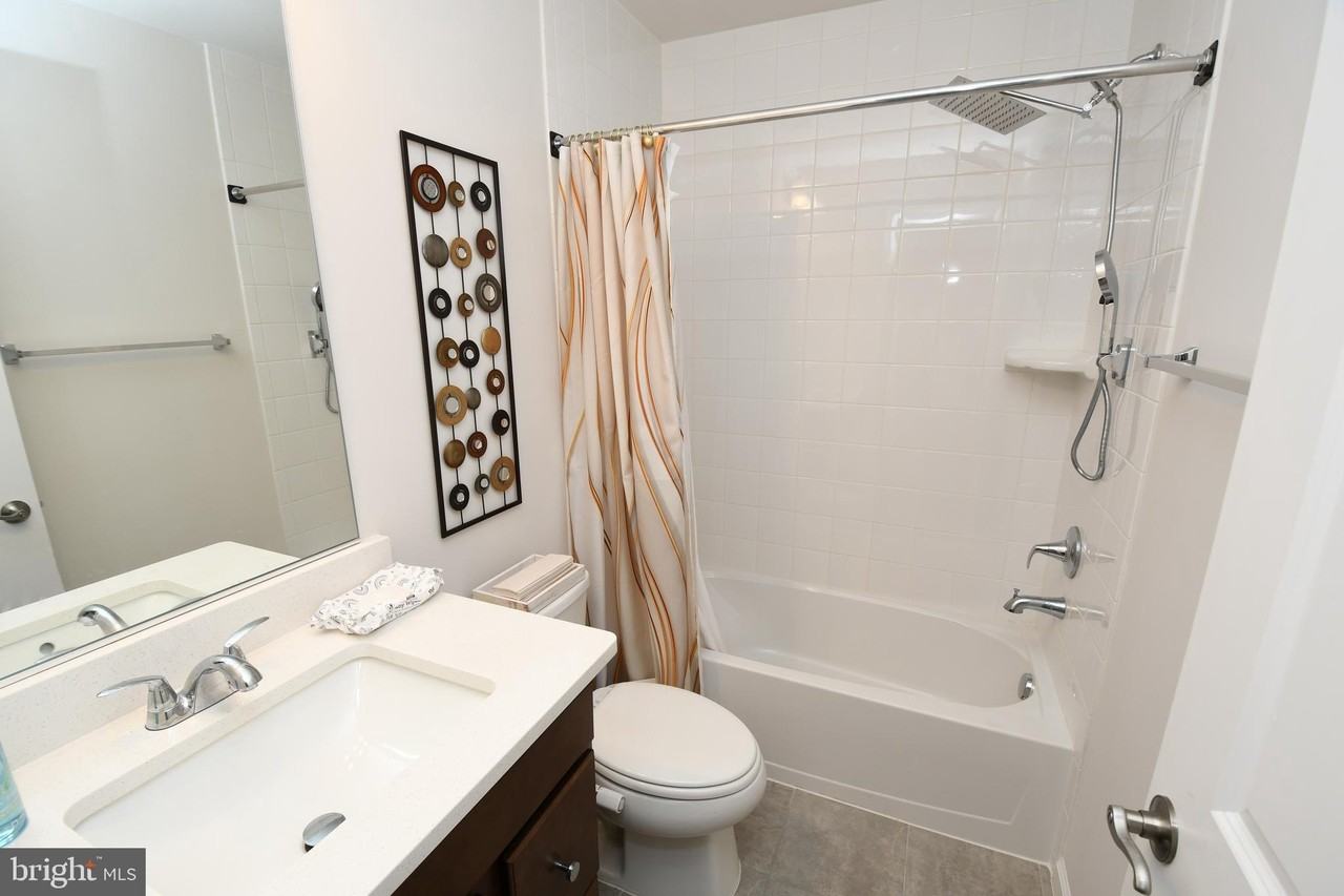 5937 Northwest Dr - Photo 5 of 20