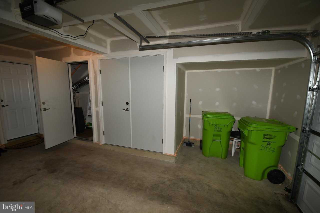 5937 Northwest Dr - Photo 7 of 20