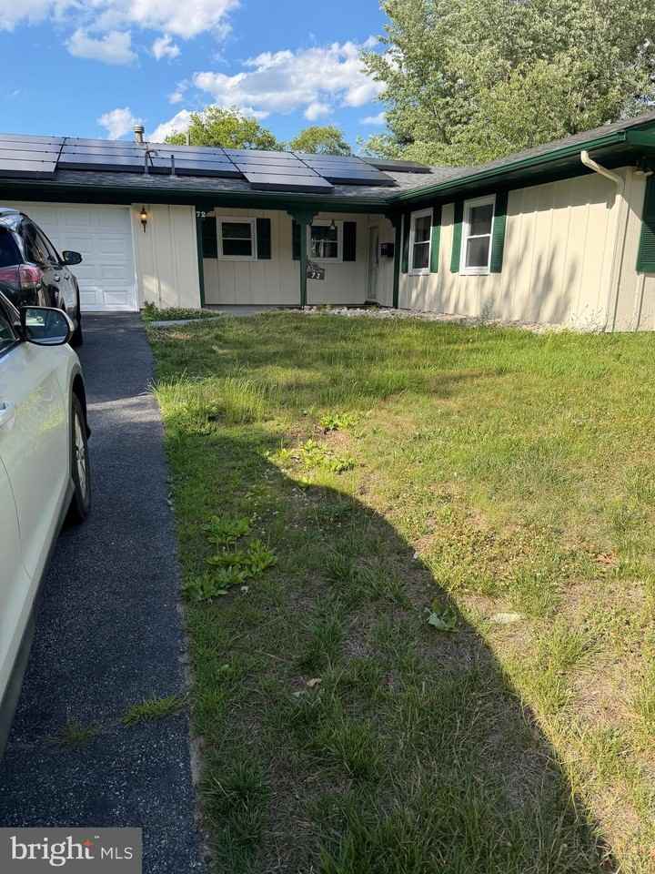 72 Edge Ln - Photo 2 of 19