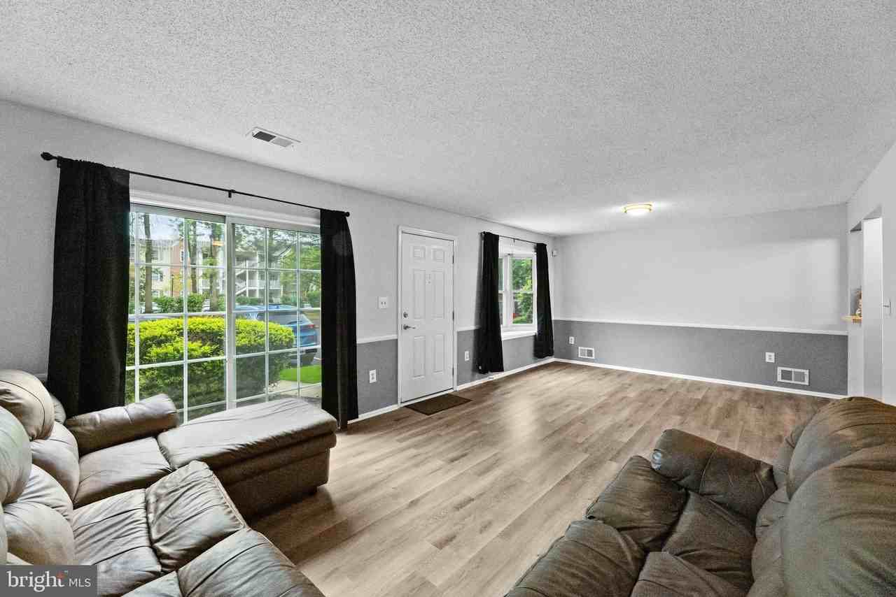 66 Cheverny Ct - Photo 6 of 30