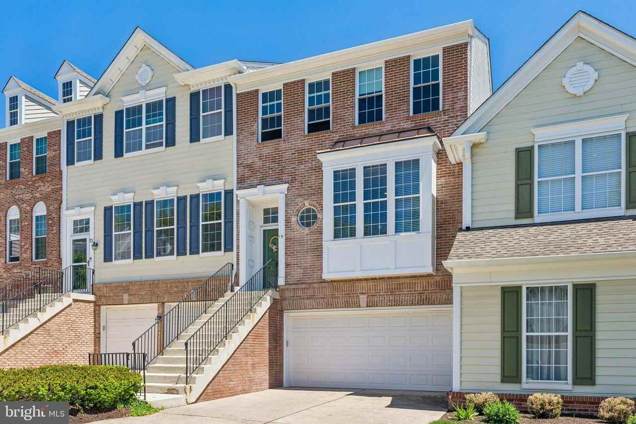 15 Charter Oak Ct - Photo 2 of 37