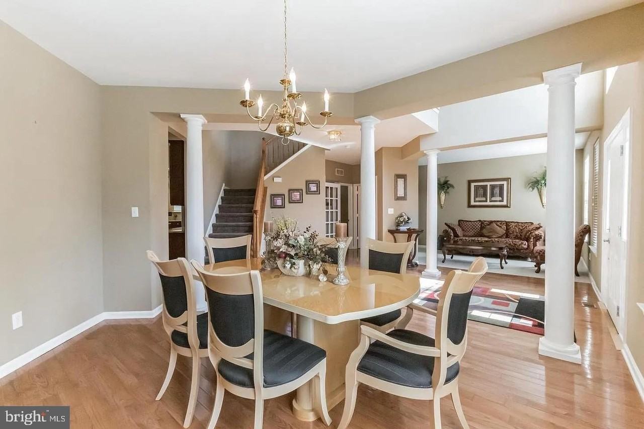 618 Sunderland Ave - Photo 2 of 24