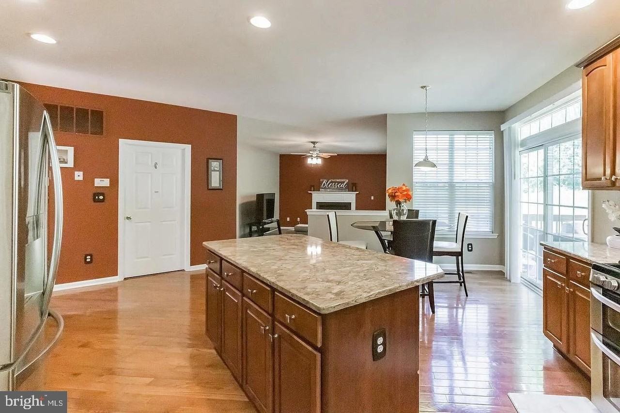 618 Sunderland Ave - Photo 7 of 24